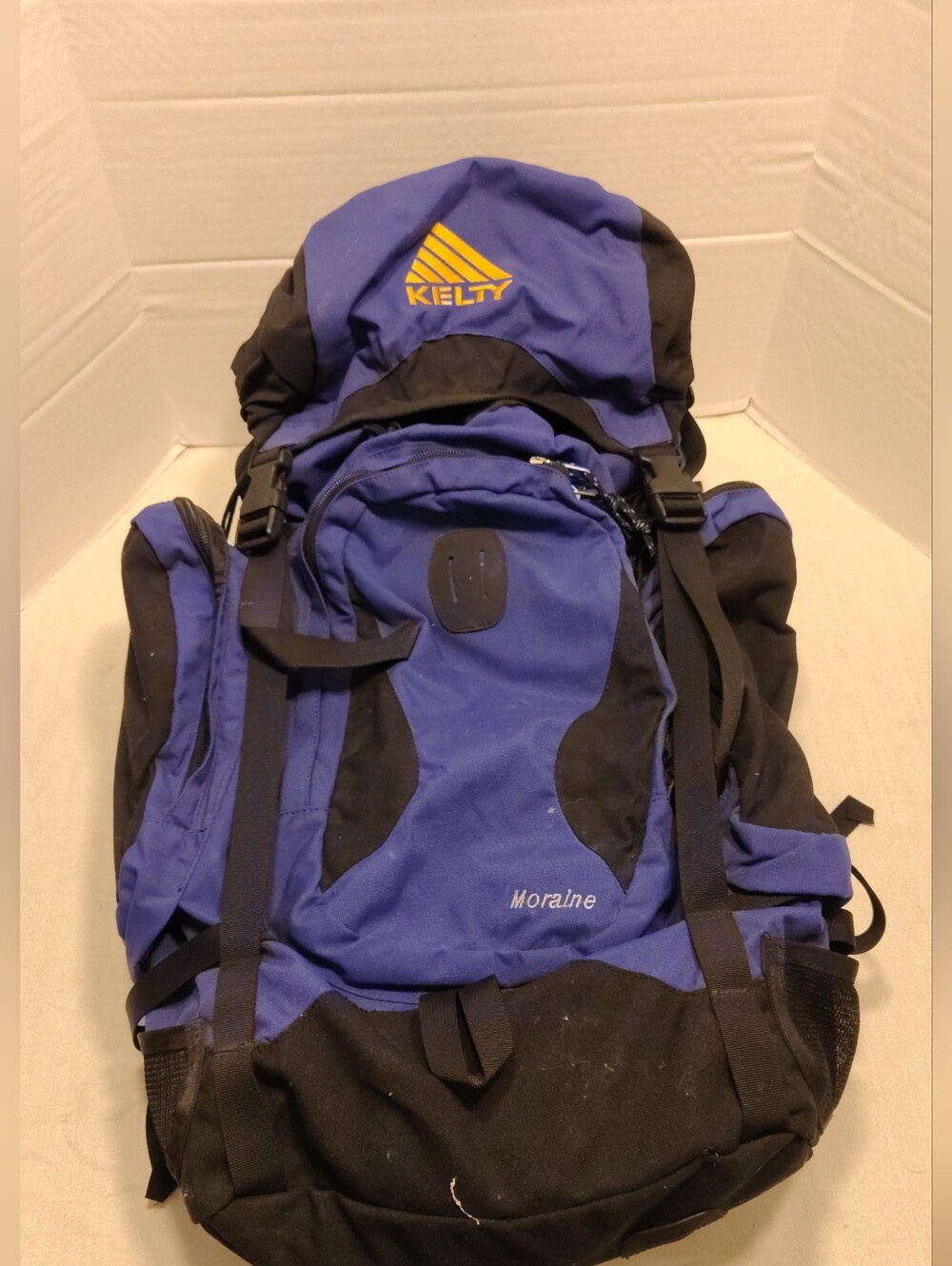 Kelty Moraine Hiking Mountain Hardback Cinch 8 buckle Backpack
